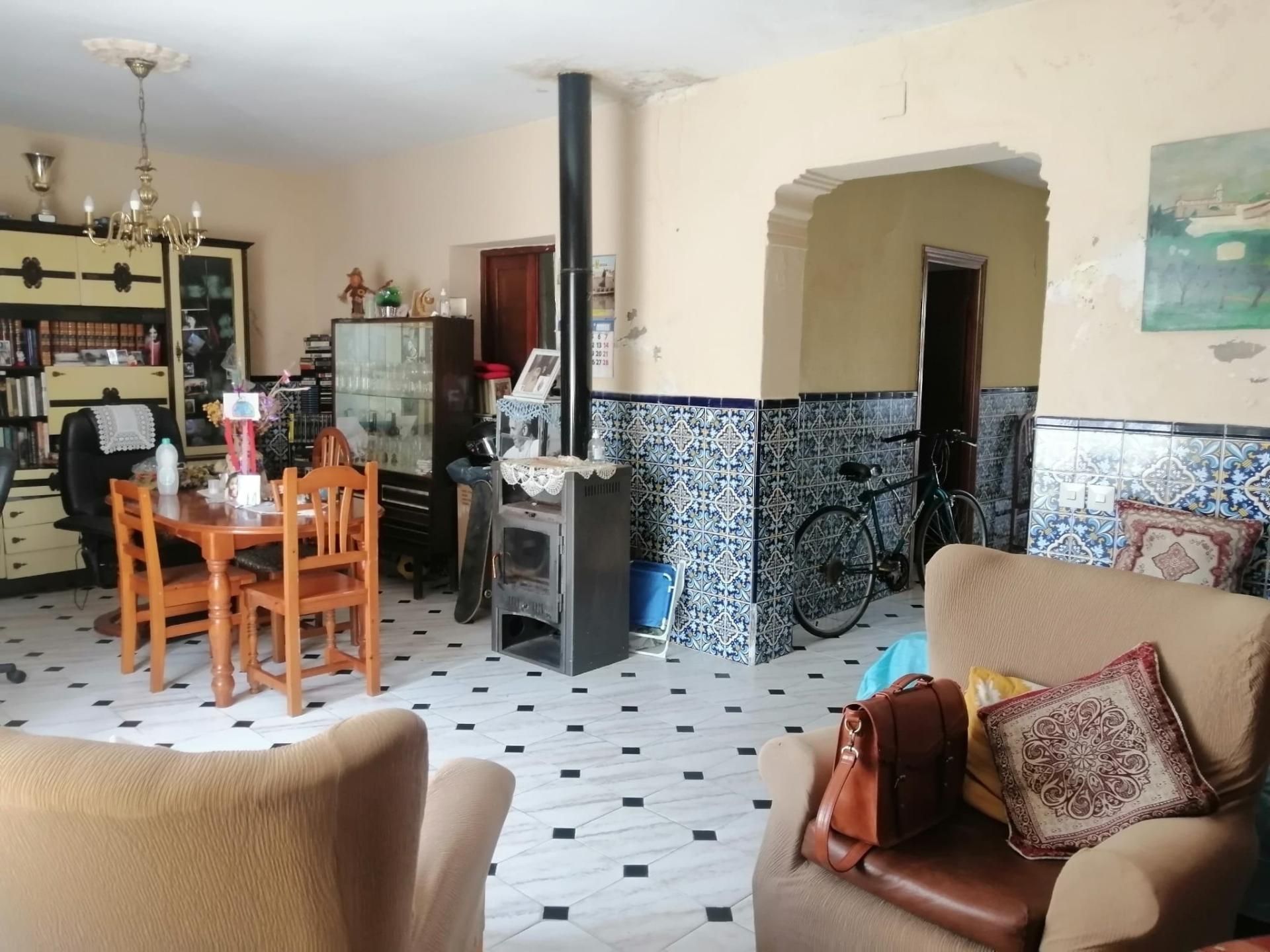 Casa adosada en venda en Puebla de la Calzada amb Calefacció