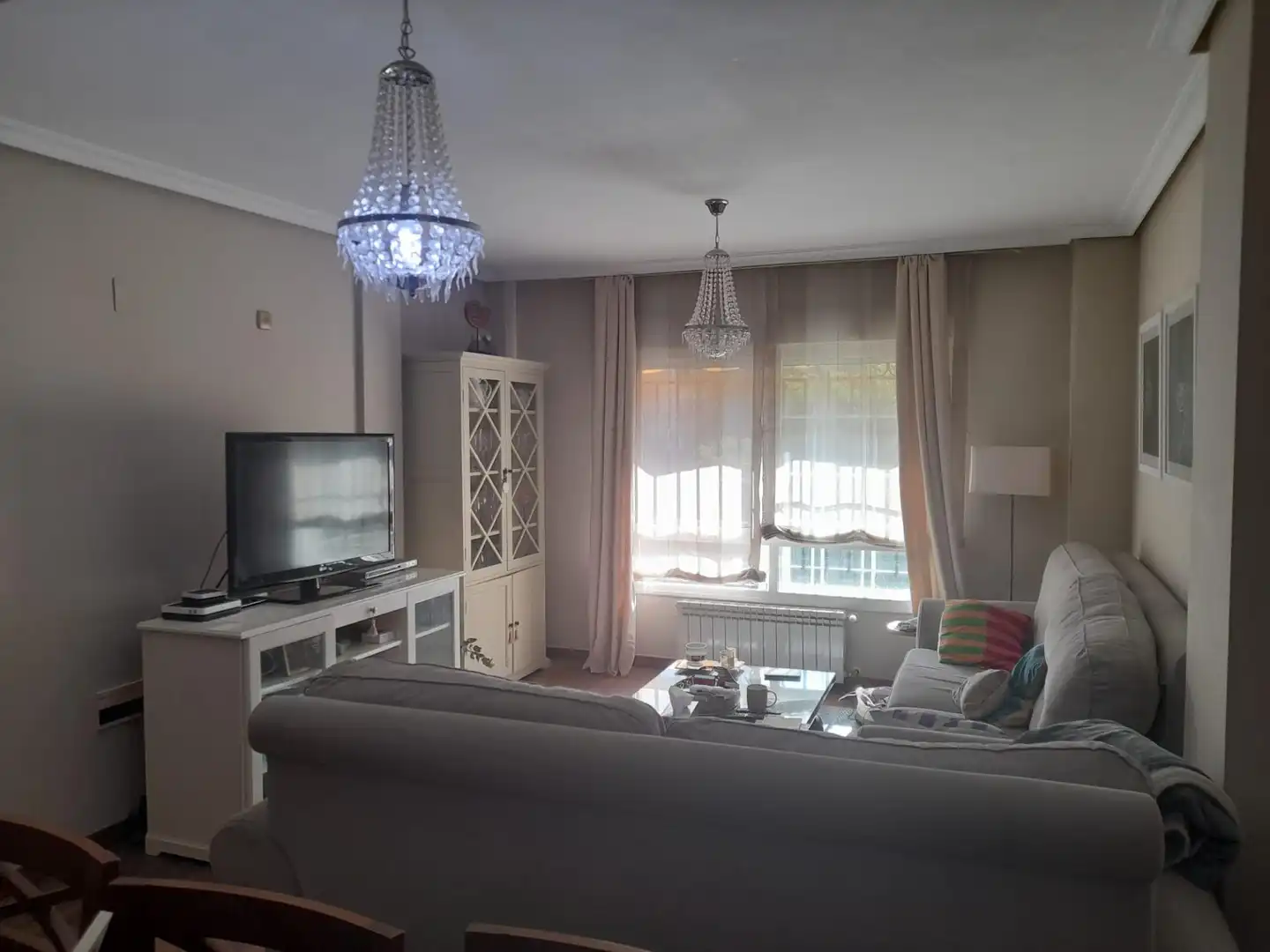 Living room of Detached homes for sale in Cáceres  with Air Conditioner, Heating and Storage room