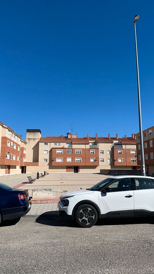 Vista exterior de Piso en venta en Medina del Campo con Calefacción y Trastero