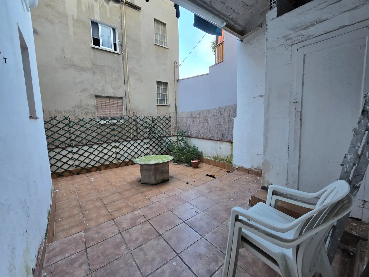 Terraza de Estudio de alquiler en  Barcelona Capital con Aire acondicionado, Parquet y Se aceptan mascotas