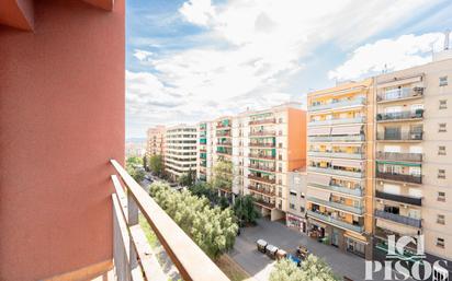 Dormitori de Pis en venda en Sabadell amb Parquet, Terrassa i Forn