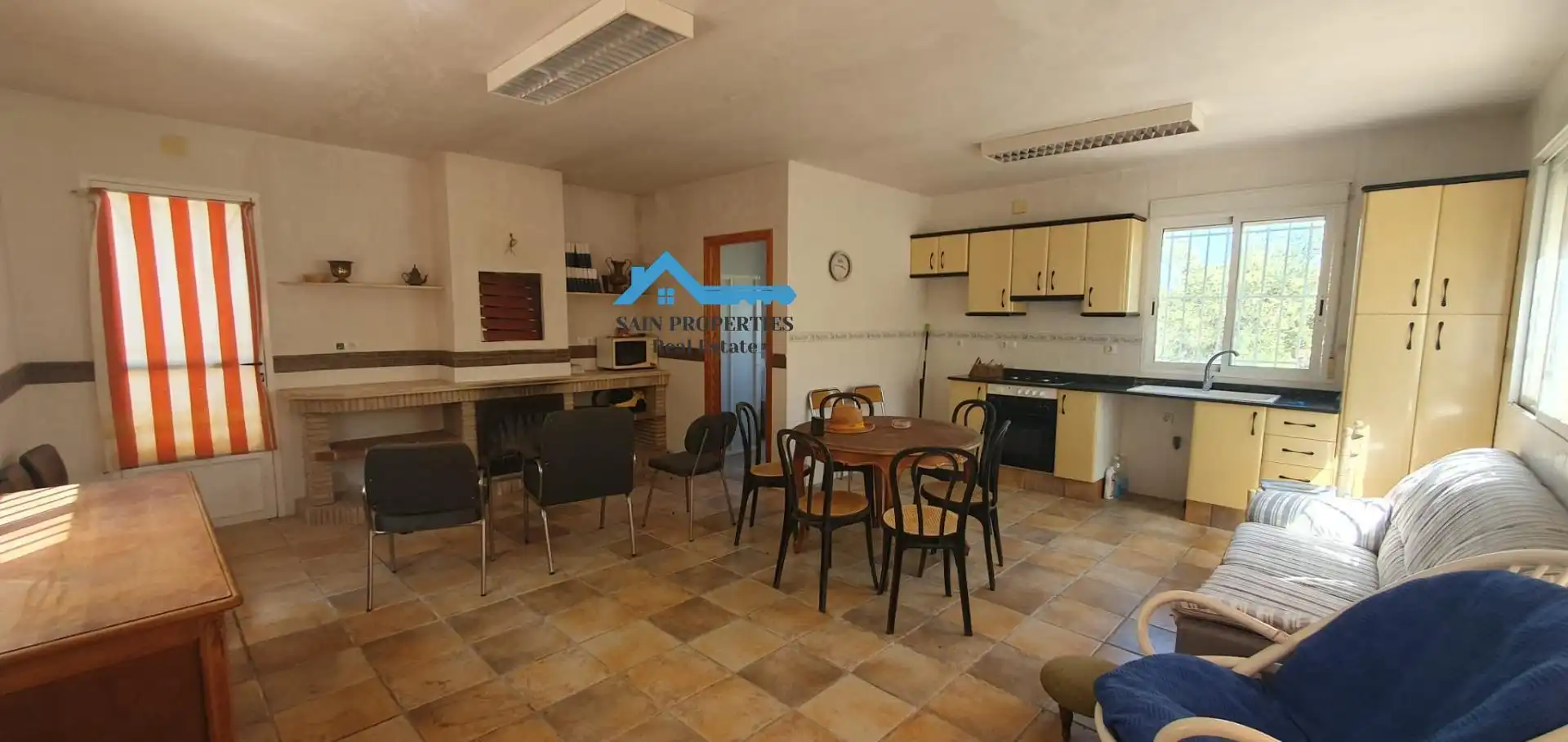 Cocina de Casa o chalet en venta en Confrides con Calefacción, Jardín privado y Terraza
