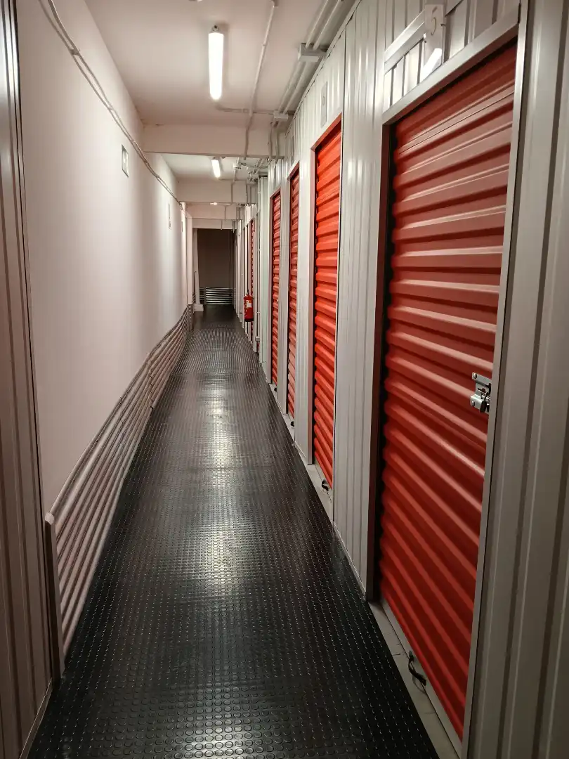 Storage room for sale in Madrid