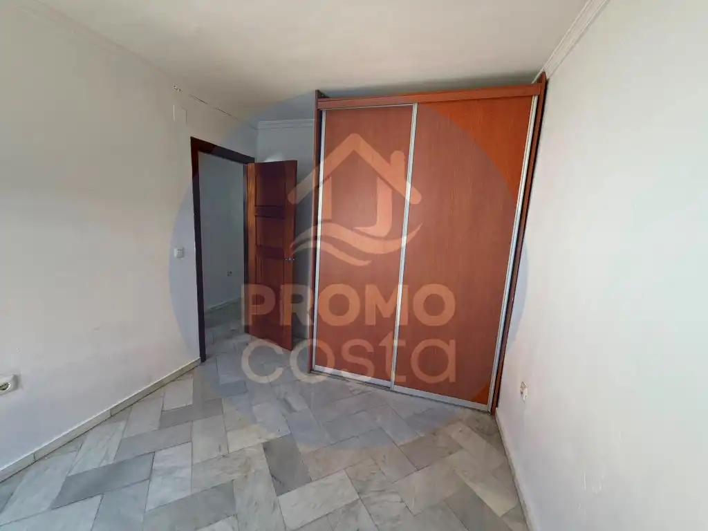 Bedroom of Flat for sale in Beas