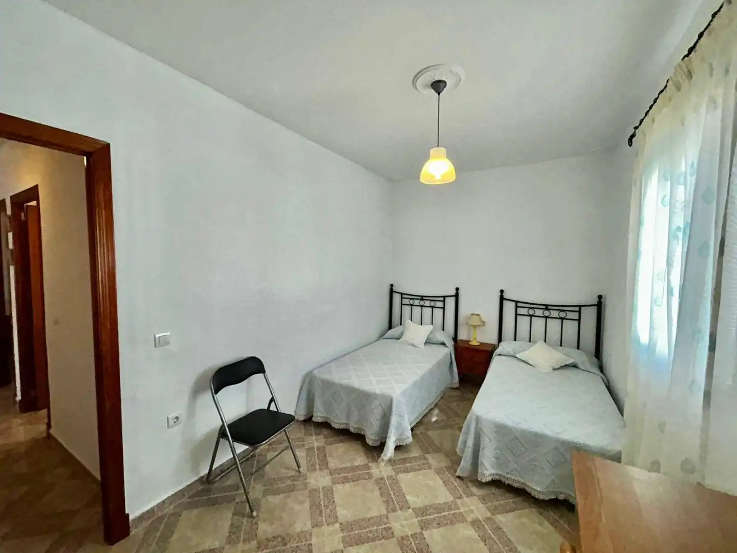 Dormitori de Casa o xalet en venda en Chiclana de la Frontera amb Jardí privat, Terrassa i Traster