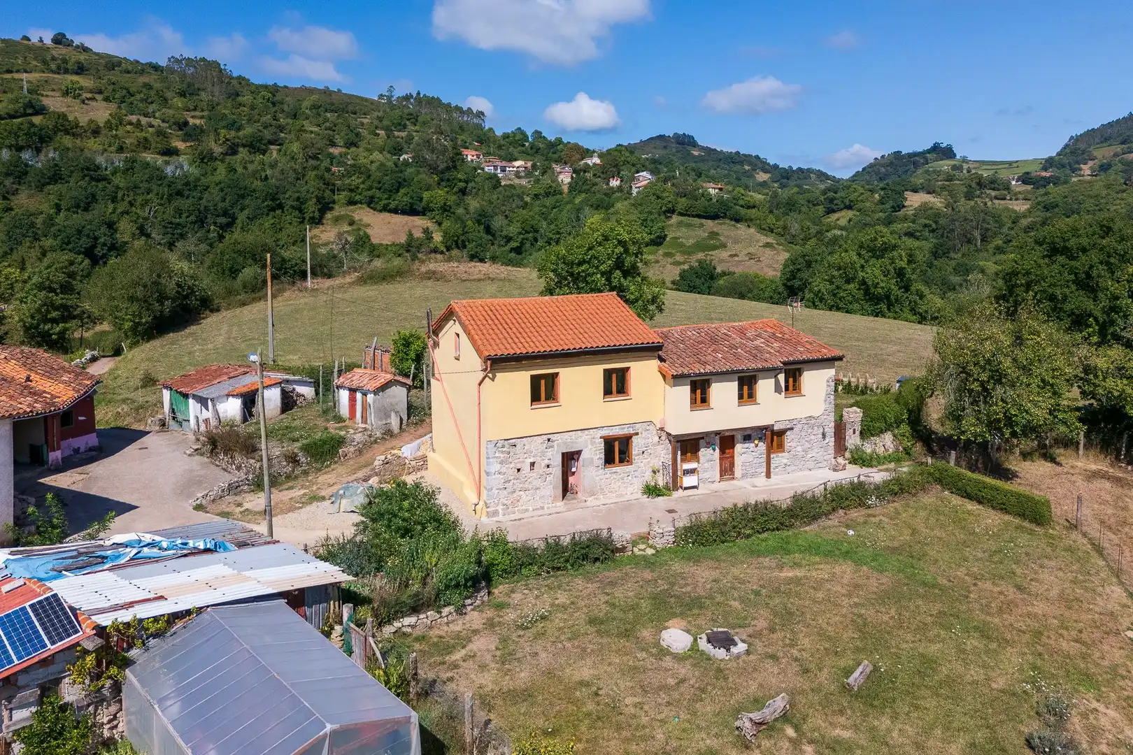 Detached homes for sale in Calle calle Jesús Arango, 8, Cabranes