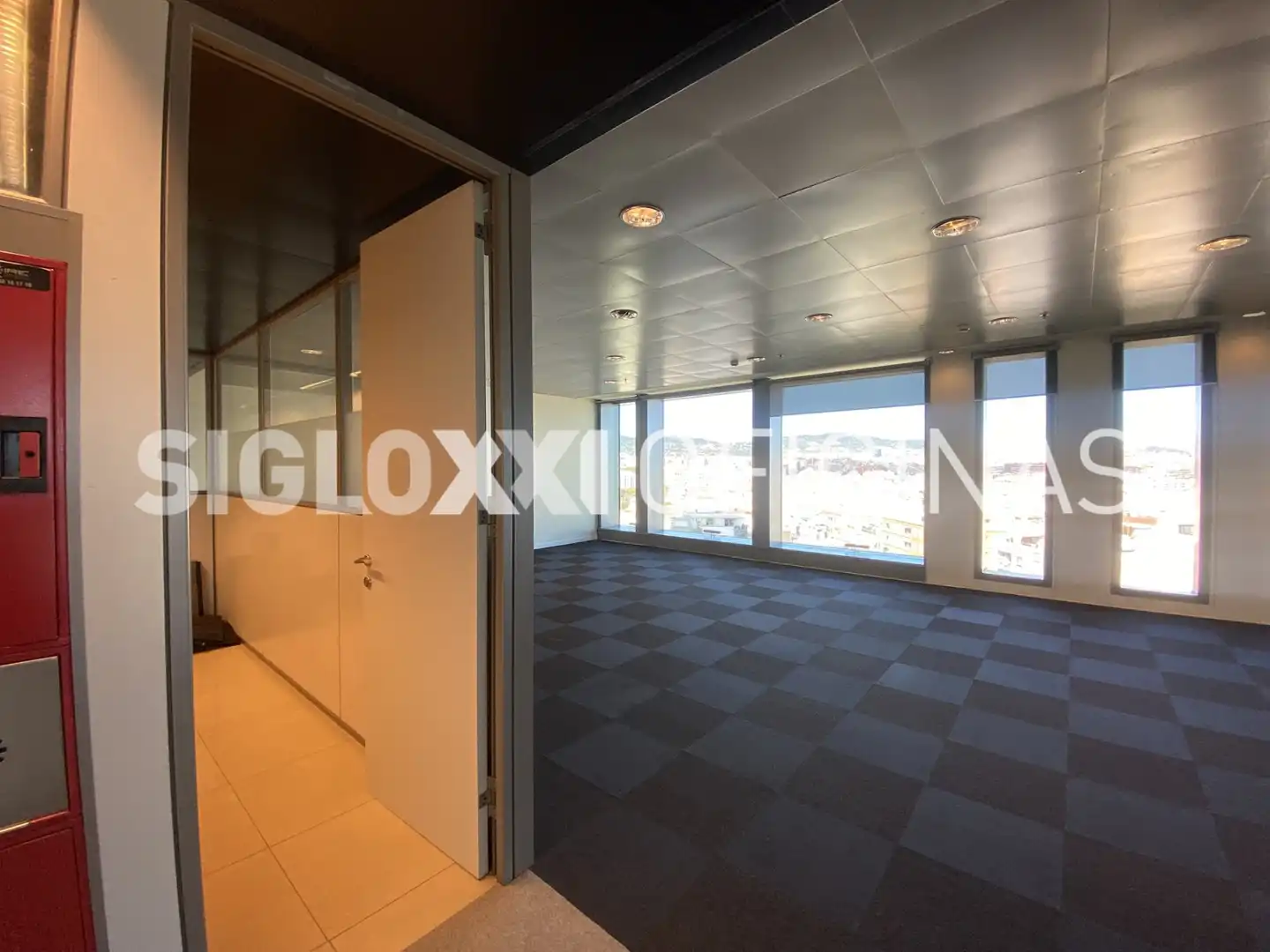 Büro zur Miete in L'Hospitalet de Llobregat mit Klimaanlage und Heizung