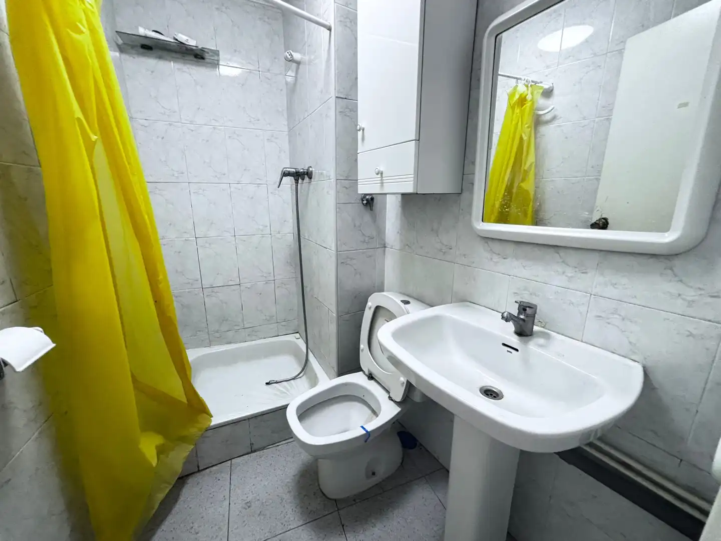 Badezimmer von Gebäude zum Verkauf in Burgos