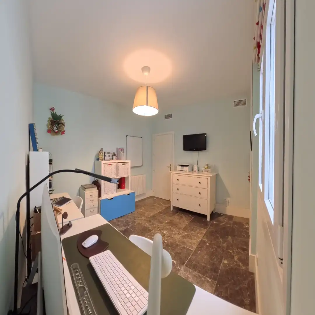 Piso en venta en Sevilla con Aire acondicionado, Calefacción y Trastero