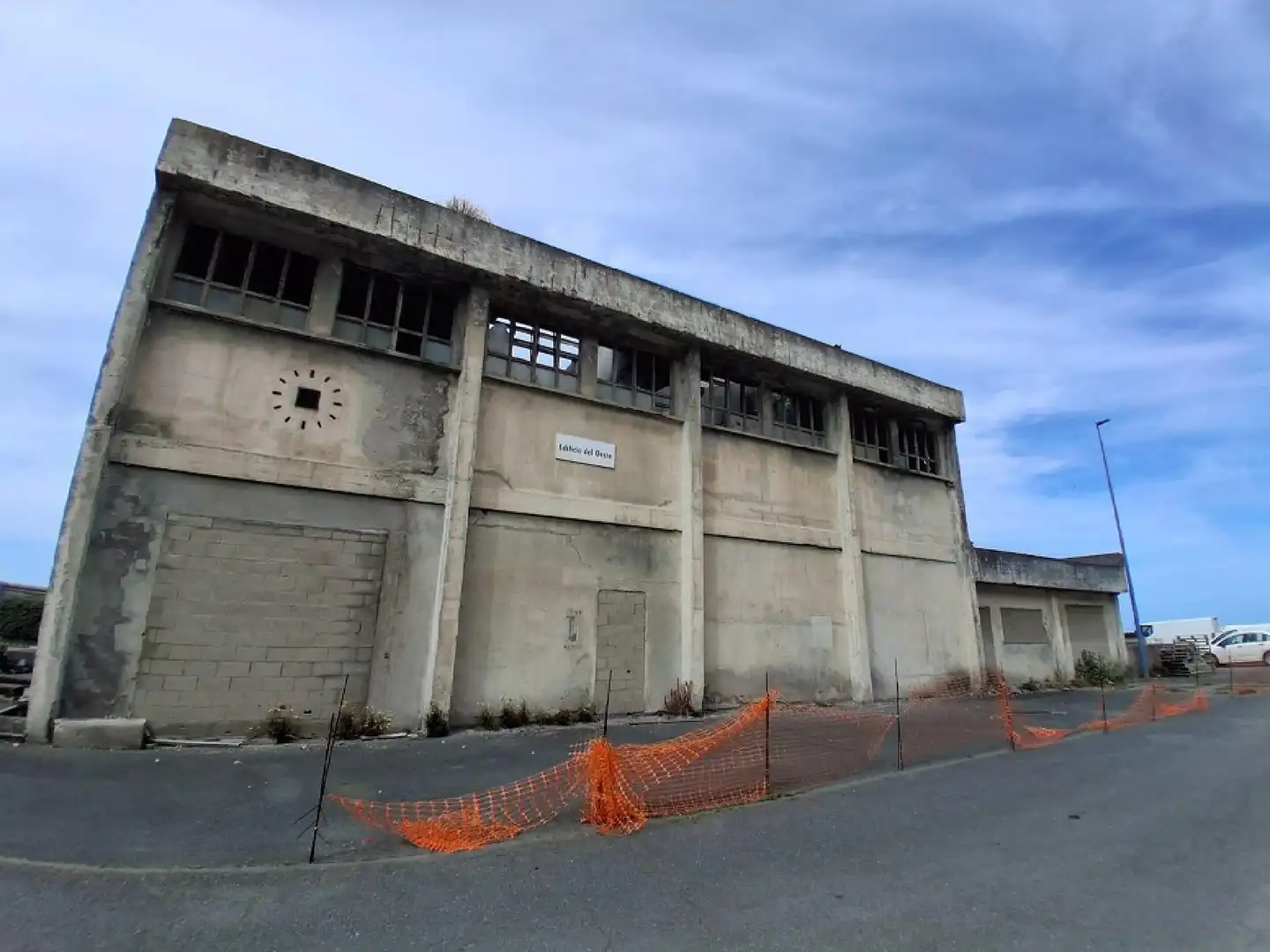 Vista exterior de Nave industrial en venta en Arteixo
