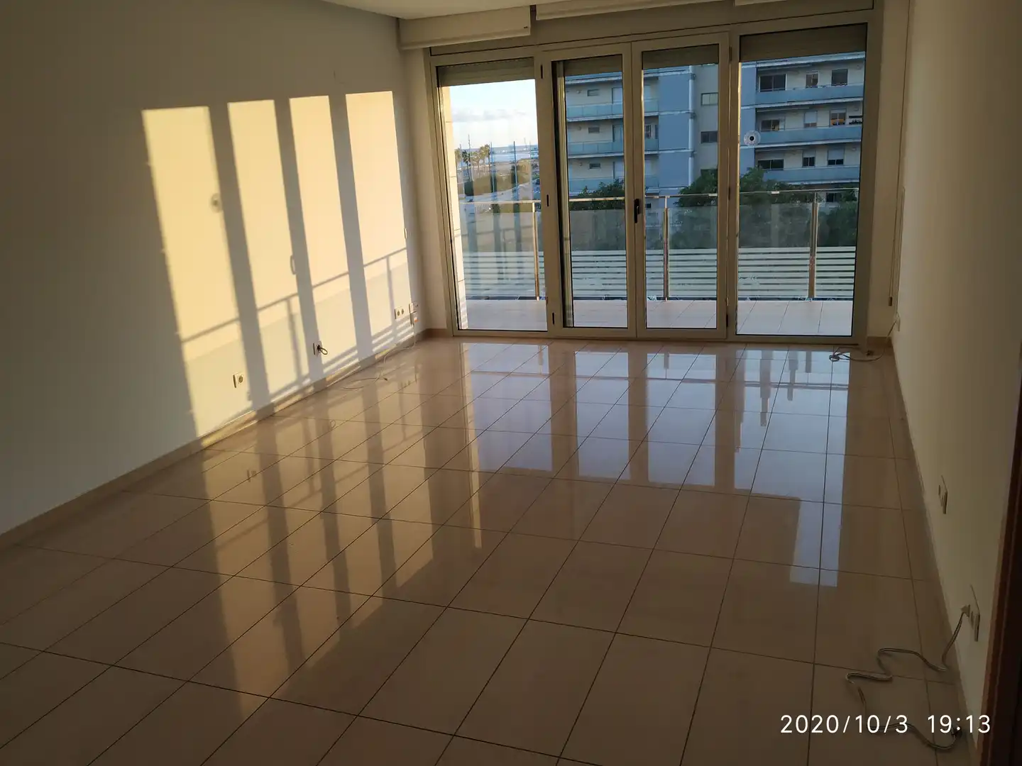 Living room of Flat for rent in Badalona  with Air Conditioner, Heating and Terrace