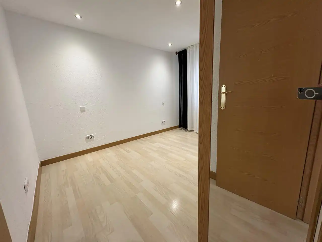 Planta baja de alquiler en Madrid con Aire acondicionado y Calefacción