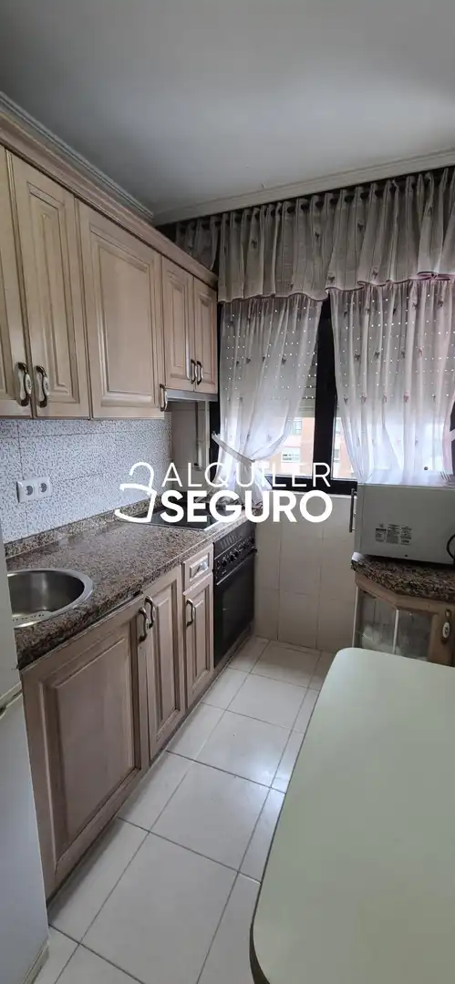 Küche von Loft zur Miete in Oviedo  mit Heizung, Terrasse und Möbliert