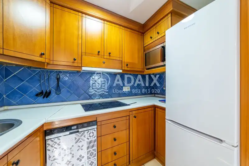 Cuina de Casa o xalet en venda en Úbeda amb Terrassa i Balcó