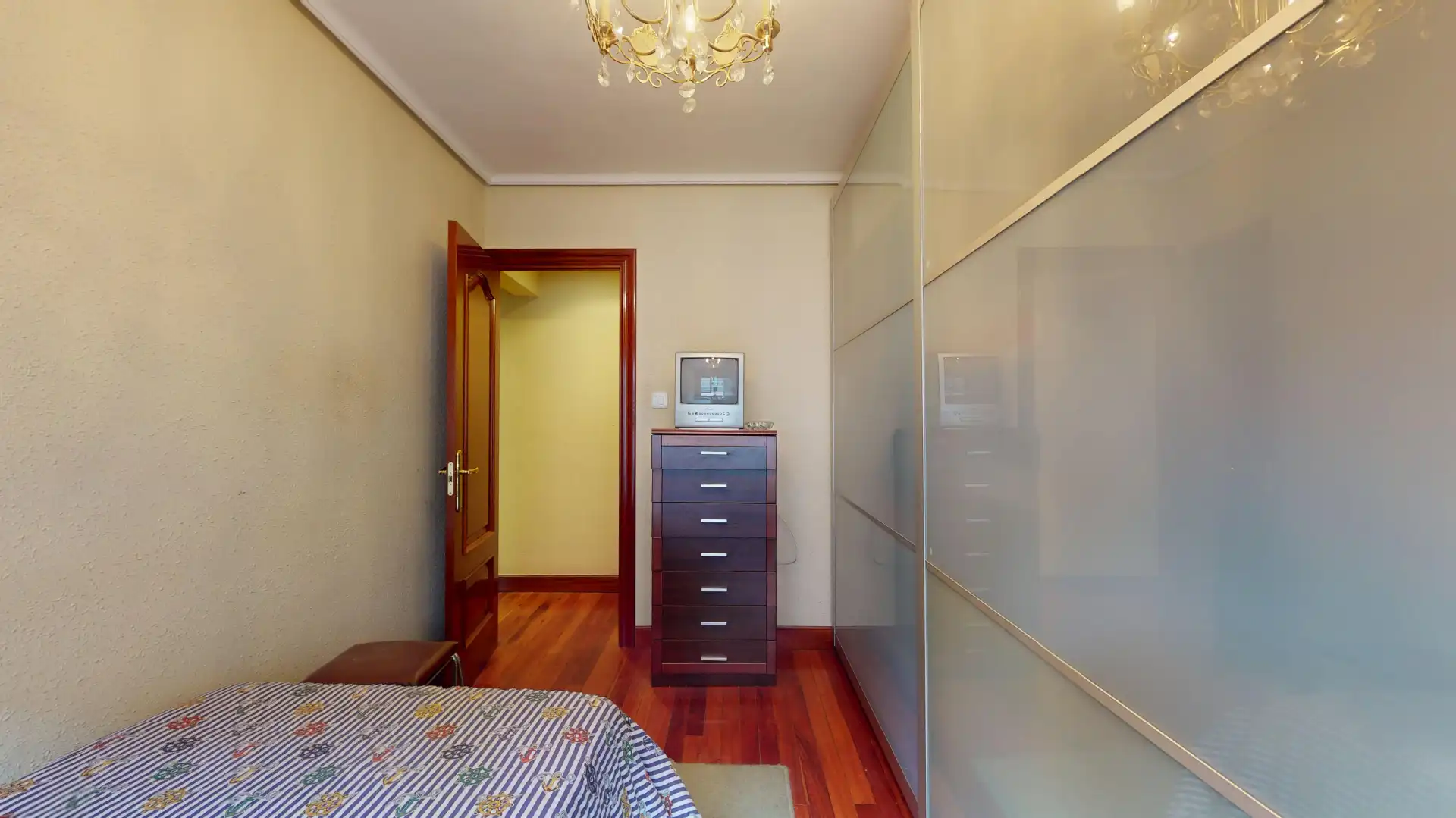Bedroom of Flat for sale in Bilbao   with Terrace and Furnished