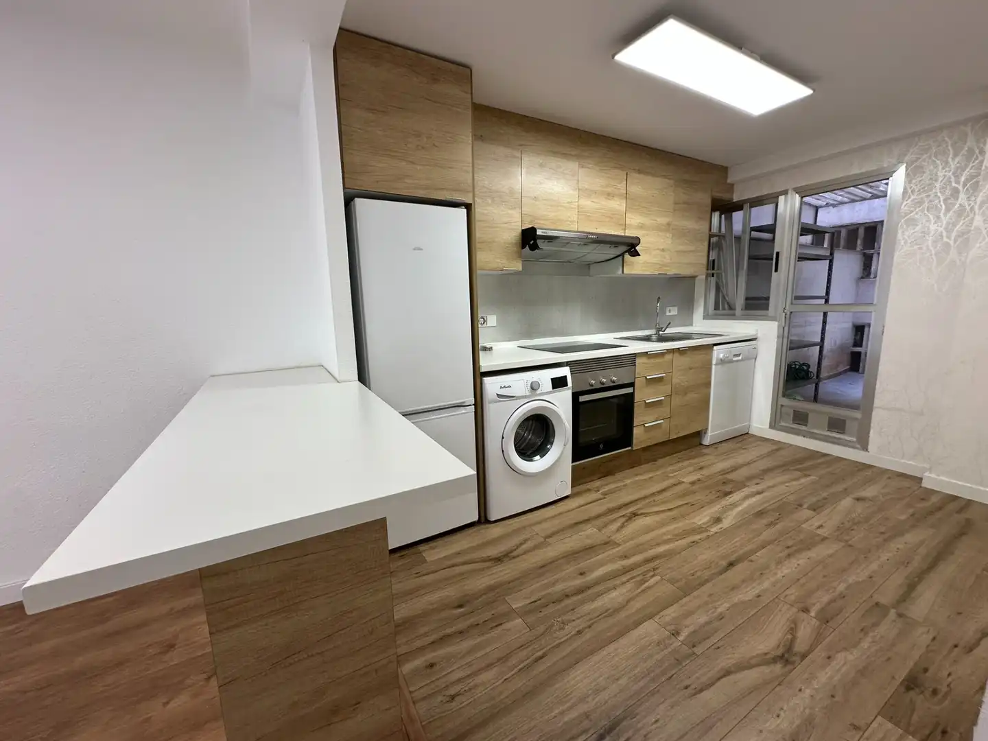 Kitchen of Flat for rent in Xirivella  with Air Conditioner, Parquet flooring and Terrace