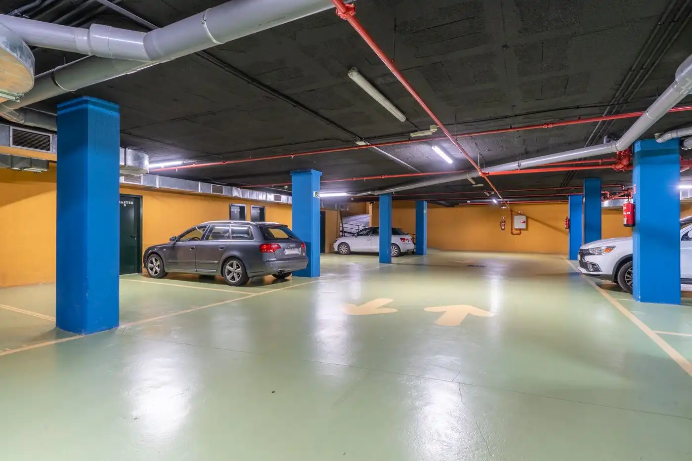 Parking of Garage for rent in Mataró