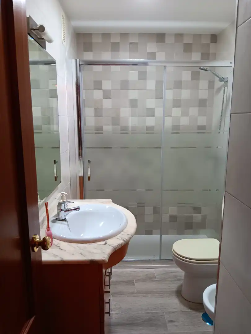 Wohnung zur Miete in Calle Begonia, Cavaleri