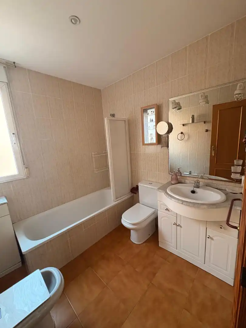 Baño de Casa o chalet de alquiler en Sagunto / Sagunt con Aire acondicionado, Calefacción y Jardín privado