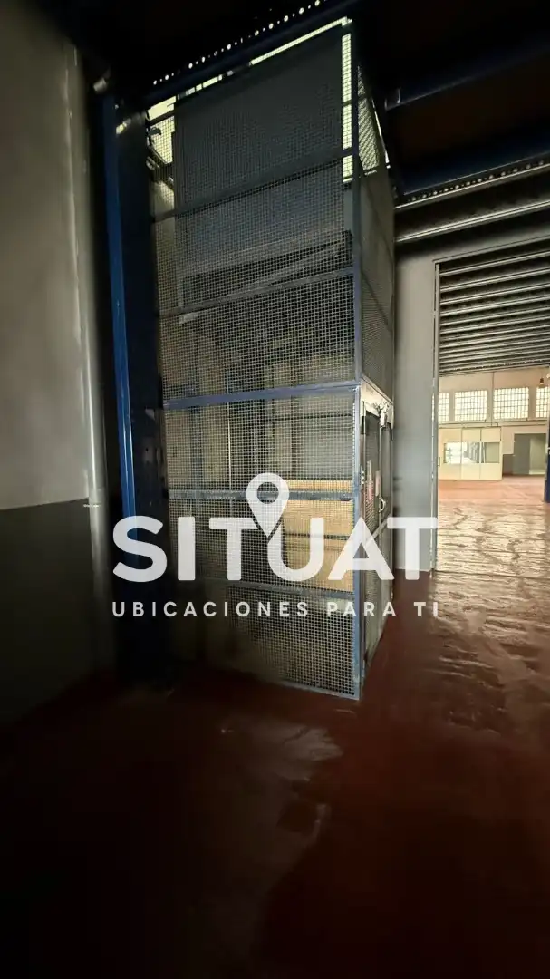 Nau industrial en venda en Santa Coloma de Cervelló amb Calefacció i Alarma