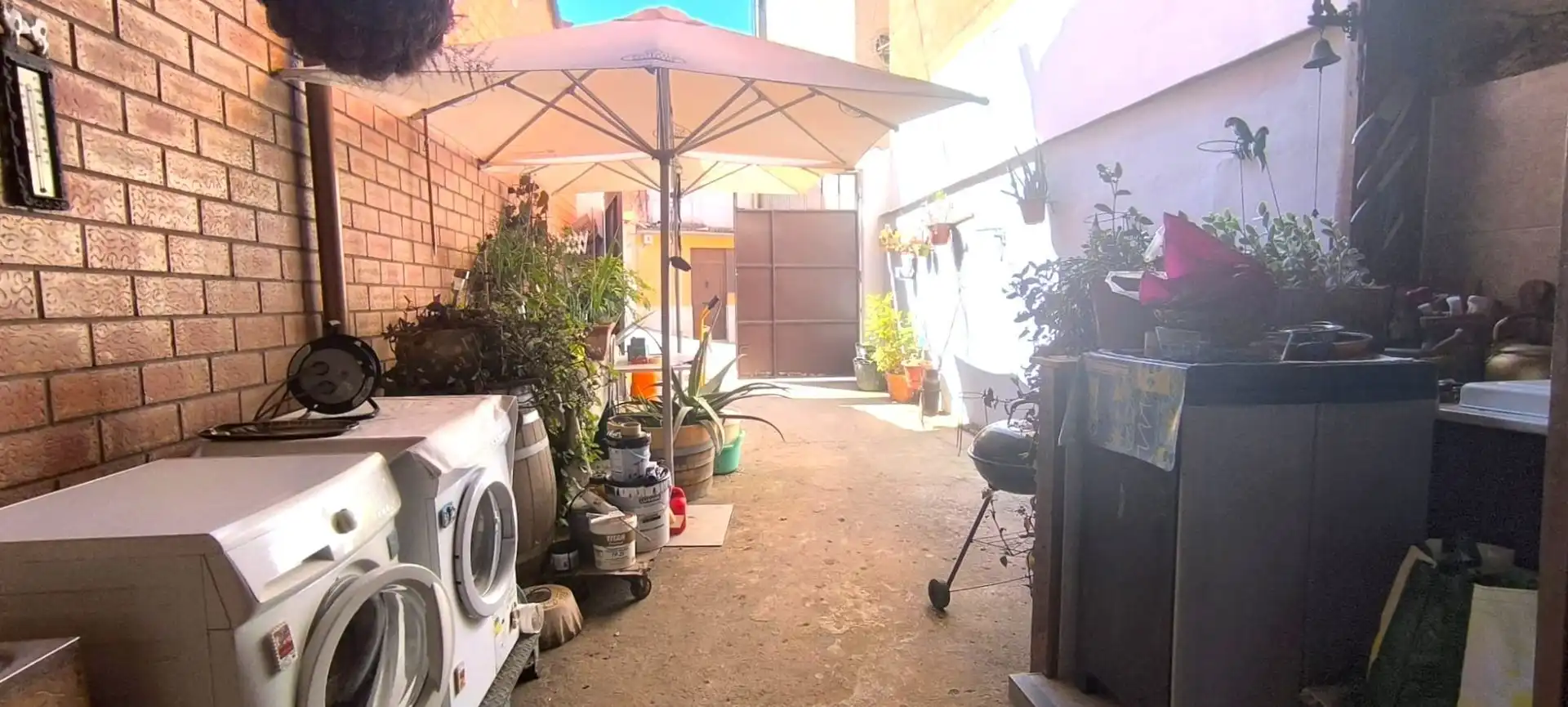Casa amb jardí en venda a Albelda de Iregua