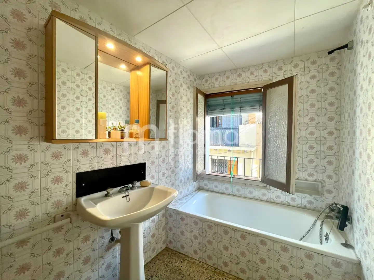 Bathroom of Houses for sale in Blanes
