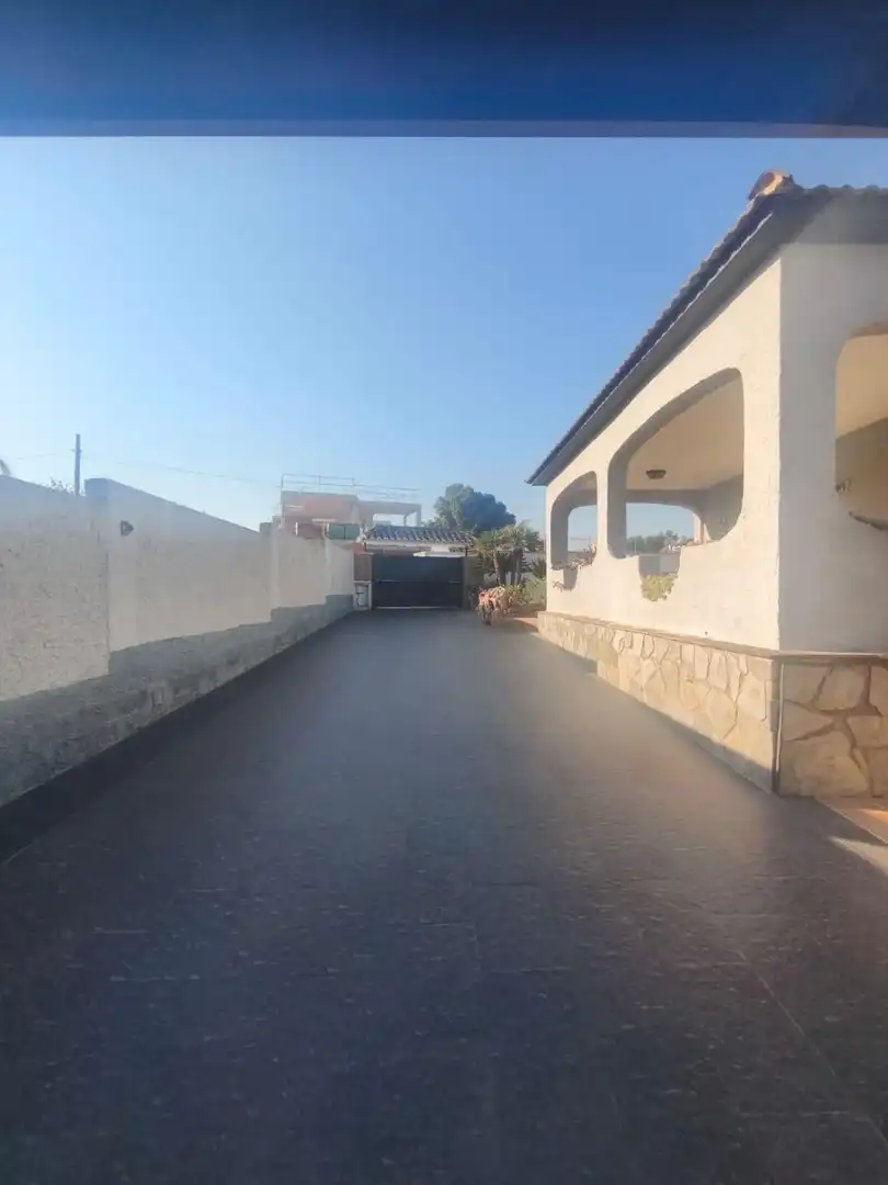 Vista exterior de Casa o chalet en venta en Paterna con Aire acondicionado, Calefacción y Jardín privado