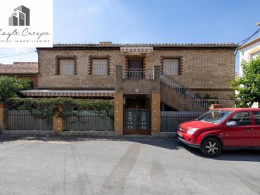 Casa amb balcó en venda a Calle LOS LLANOS 2