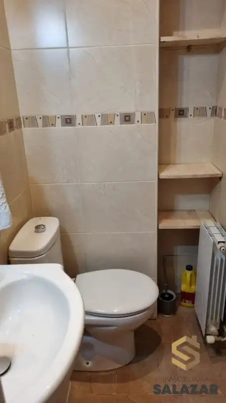 Baño de Piso de alquiler en Bilbao  con Calefacción