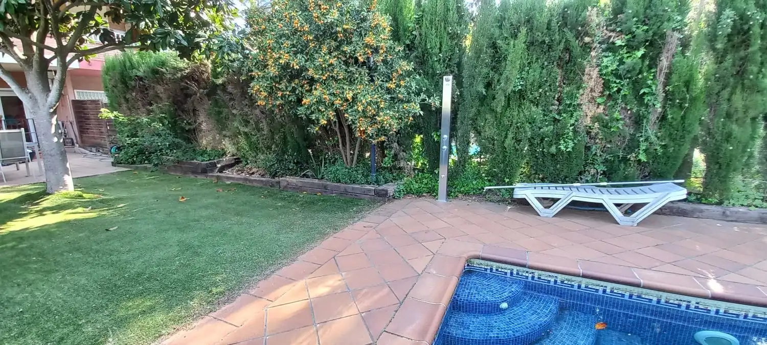 Jardí de Casa o xalet en venda en Corbera de Llobregat amb Aire condicionat, Calefacció i Jardí privat