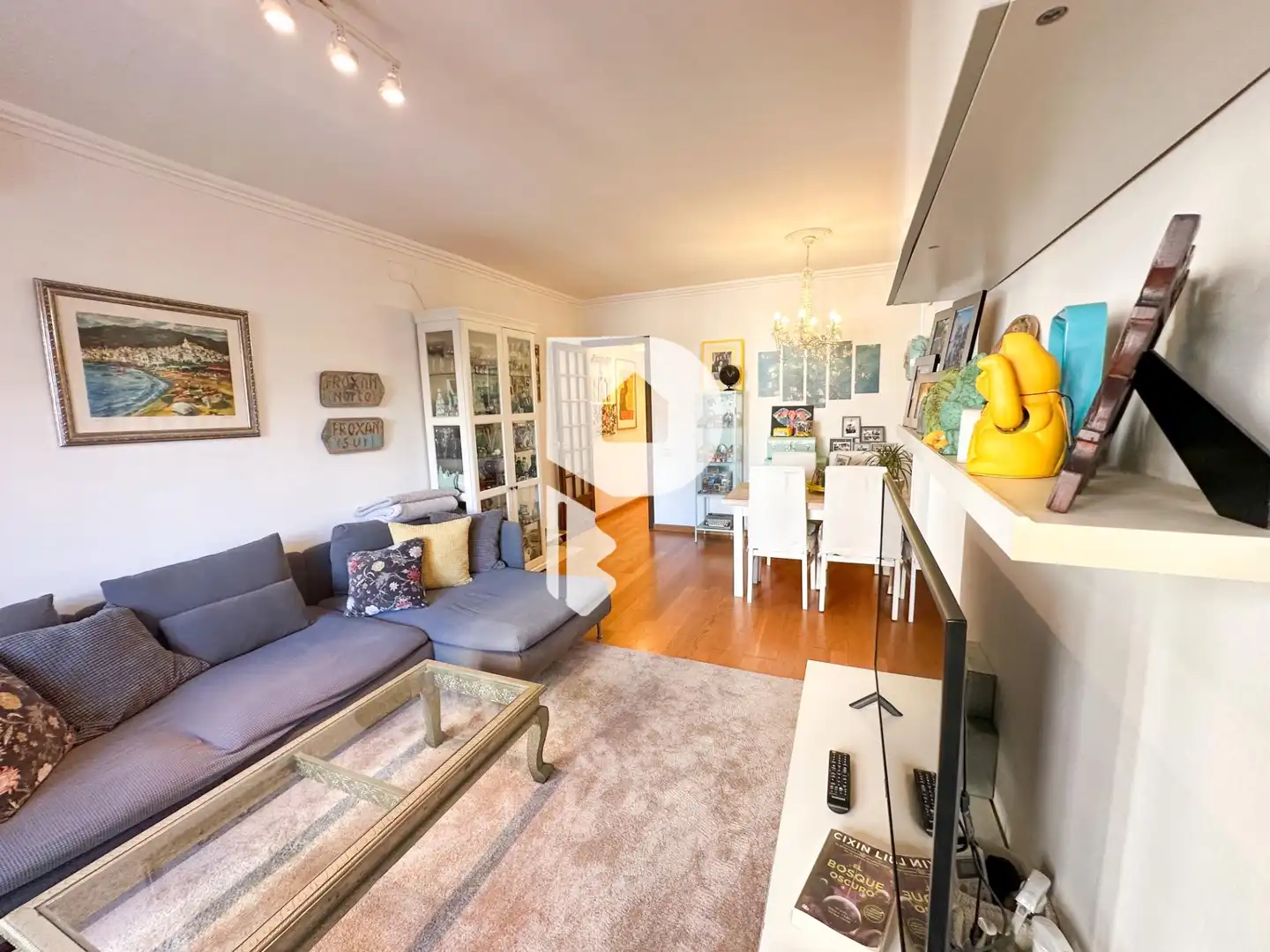 Living room of Flat for sale in Cornellà de Llobregat  with Air Conditioner, Heating and Parquet flooring