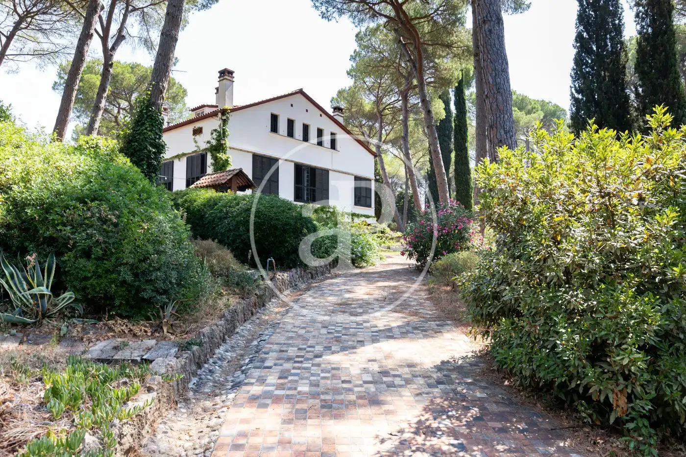 Vista exterior de Casa o chalet en venta en Sant Cugat del Vallès con Calefacción, Jardín privado y Terraza