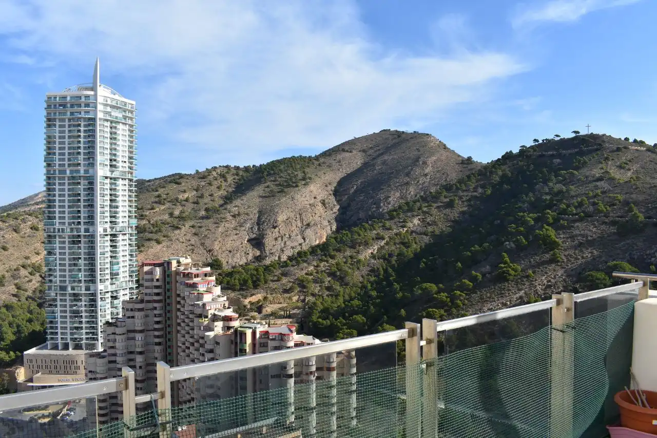 Vista exterior de Apartamento en venta en Benidorm con Terraza