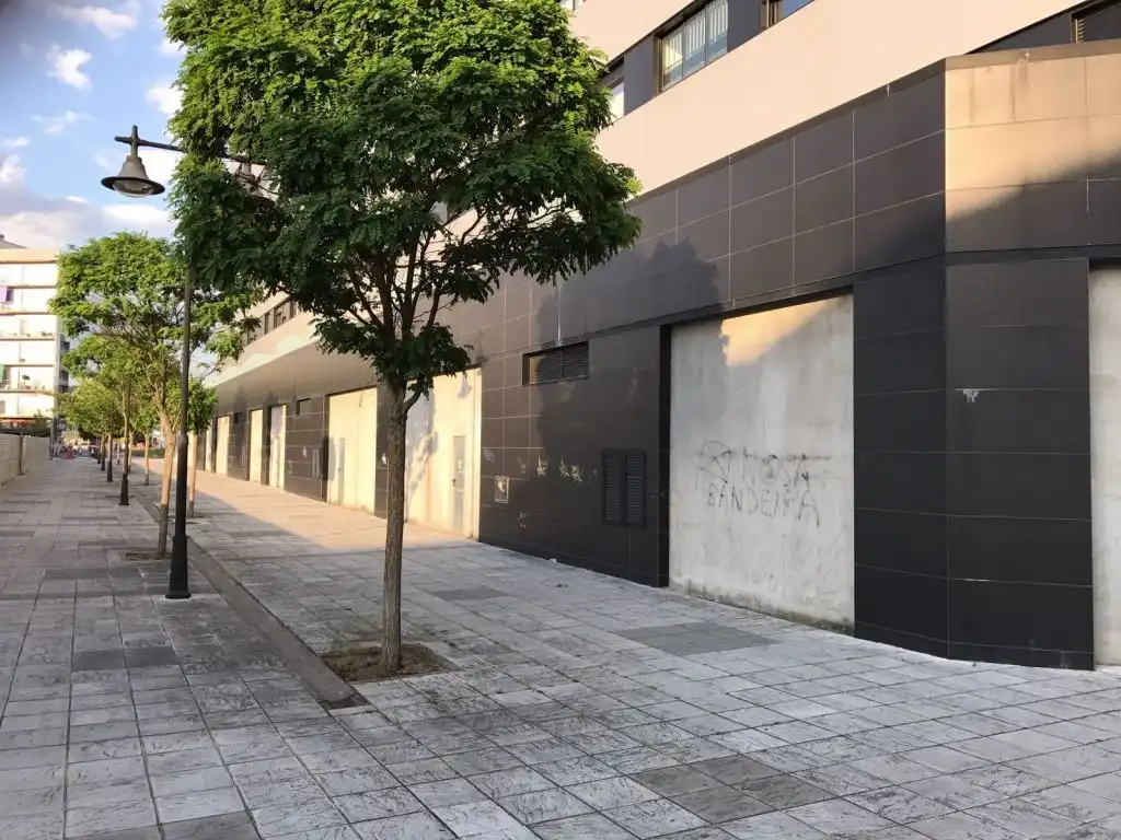Business premises for sale in Calle Joaquin Soler Serrano 10, imagen 4