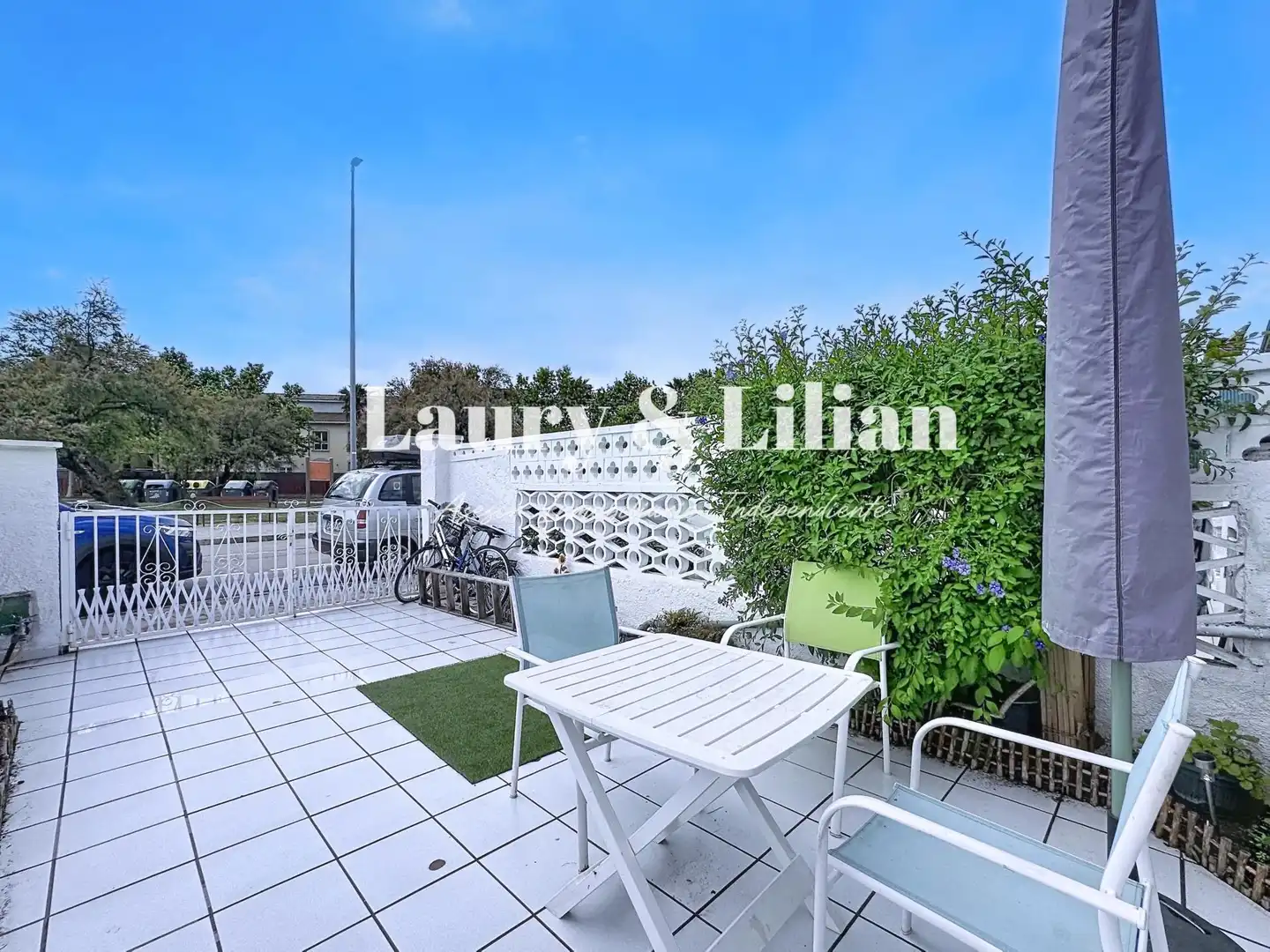 Terrasse von Einfamilien-Reihenhaus zum Verkauf in Empuriabrava mit Heizung