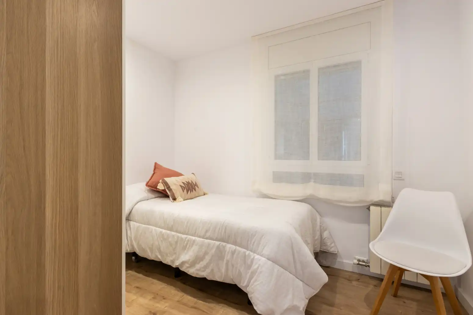 Schlafzimmer von Wohnung zum Verkauf in Terrassa mit Klimaanlage, Heizung und Parkett