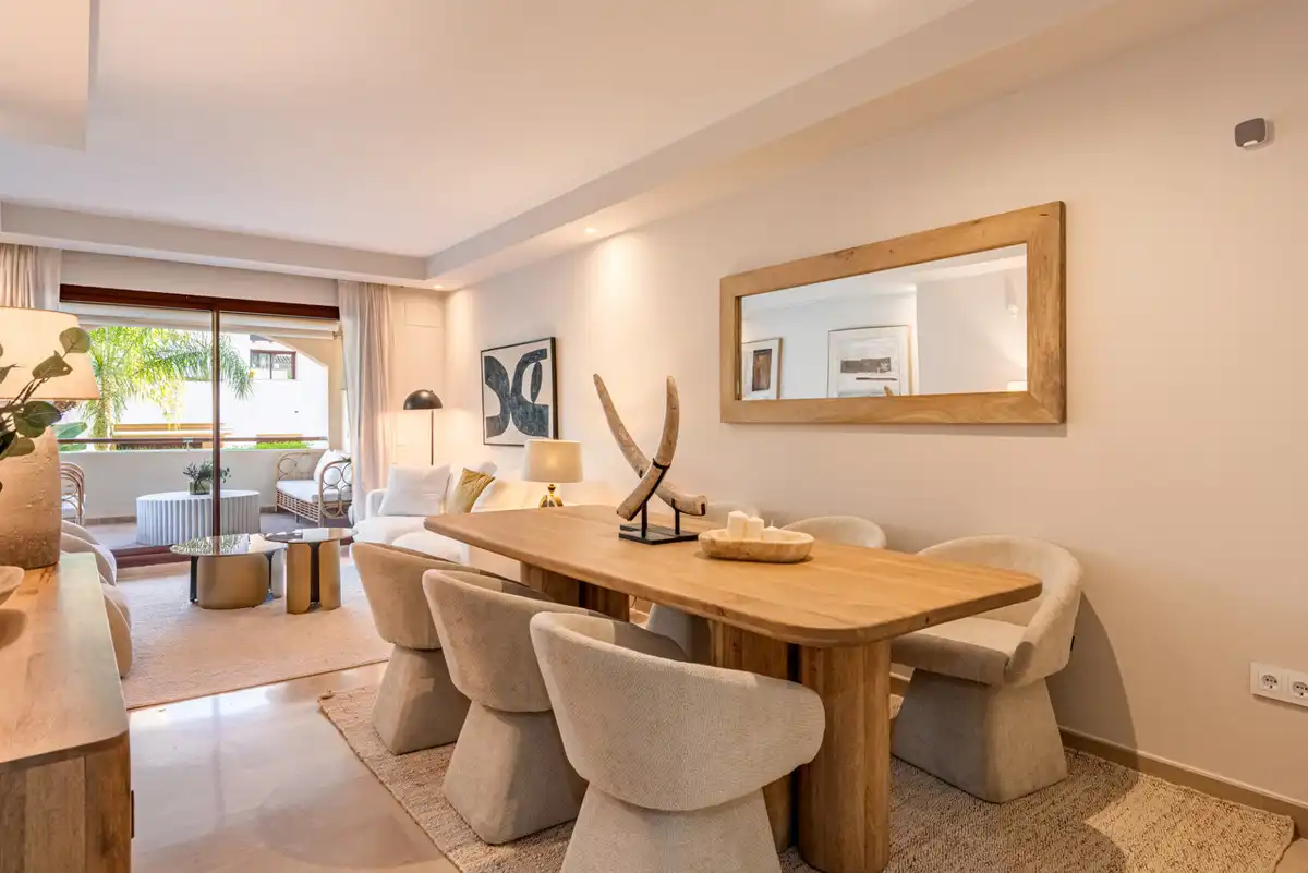 Comedor de Apartamento en venta en Marbella con Aire acondicionado, Terraza y Piscina