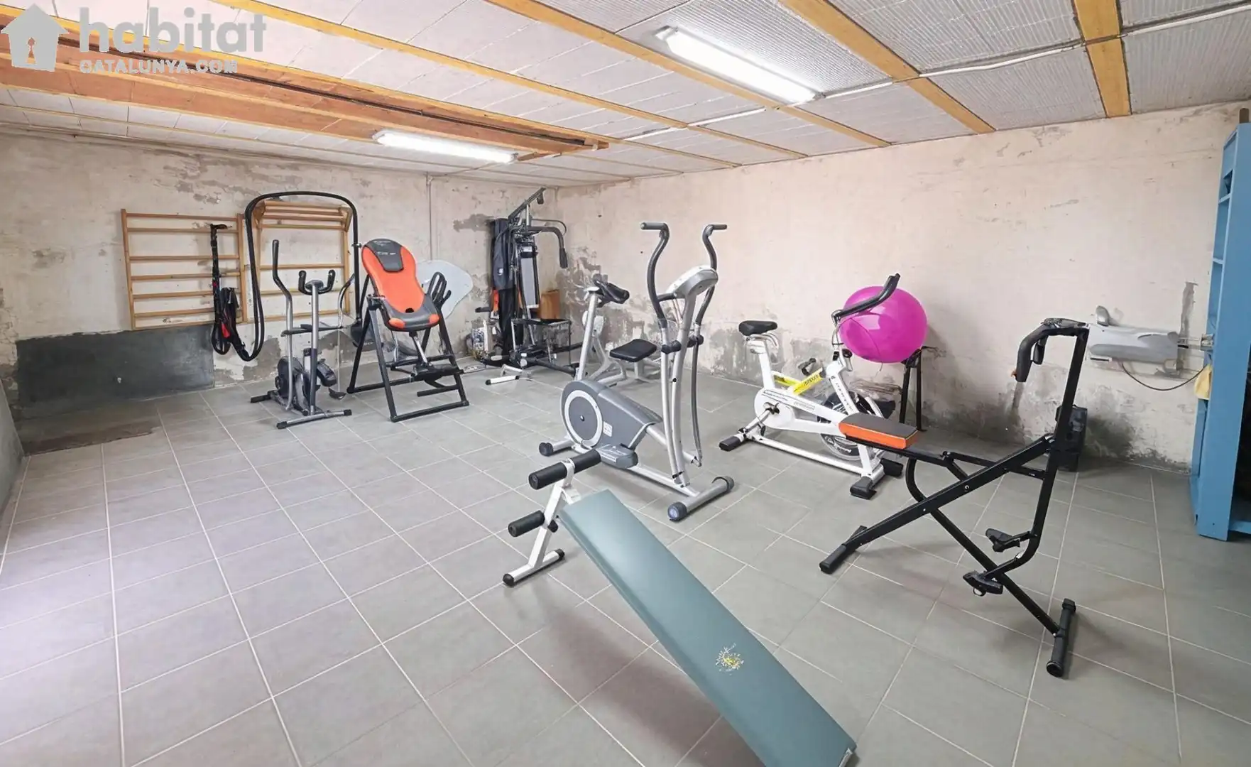 Houses for sale in Masquefa  with Air Conditioner, Heating and Private garden