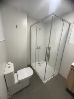 Bany de Apartament de lloguer en León Capital  amb Calefacció, Parquet i Terrassa
