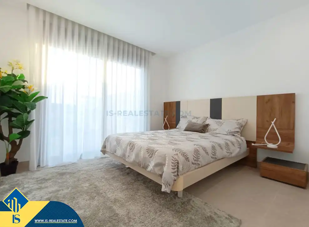 House with pool for sale in Benijófar