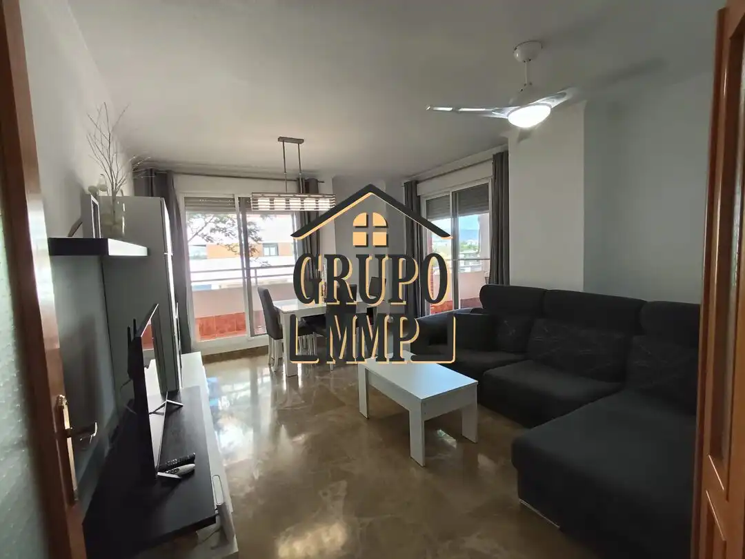 Sala de estar de Piso en venta en Murcia con Amueblado