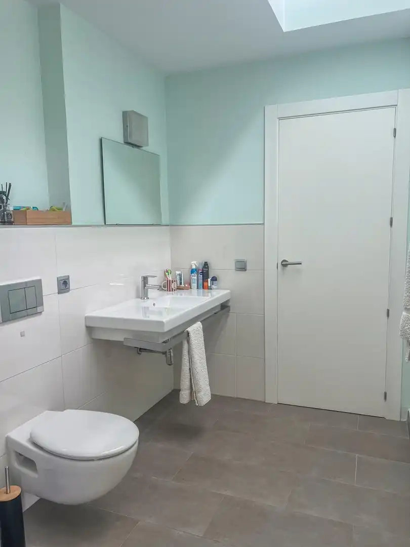 Bany de Casa o xalet en venda en Las Gabias amb Aire condicionat, Calefacció i Jardí privat