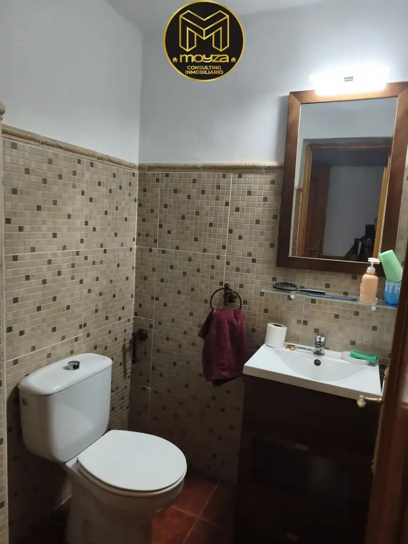 Bathroom of Houses for sale in Jaén  with Heating and Storage room