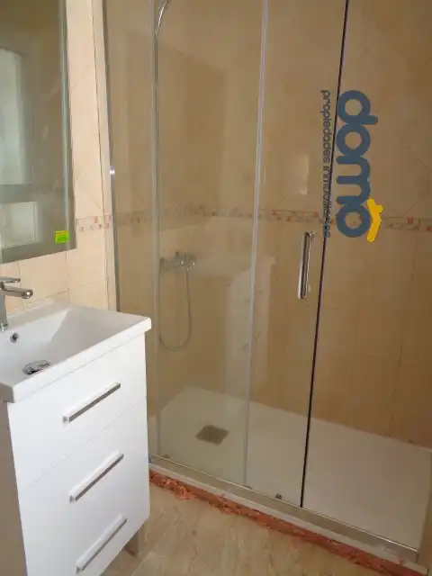 Baño de Piso para compartir en Almería con Aire acondicionado, Amueblado y Horno