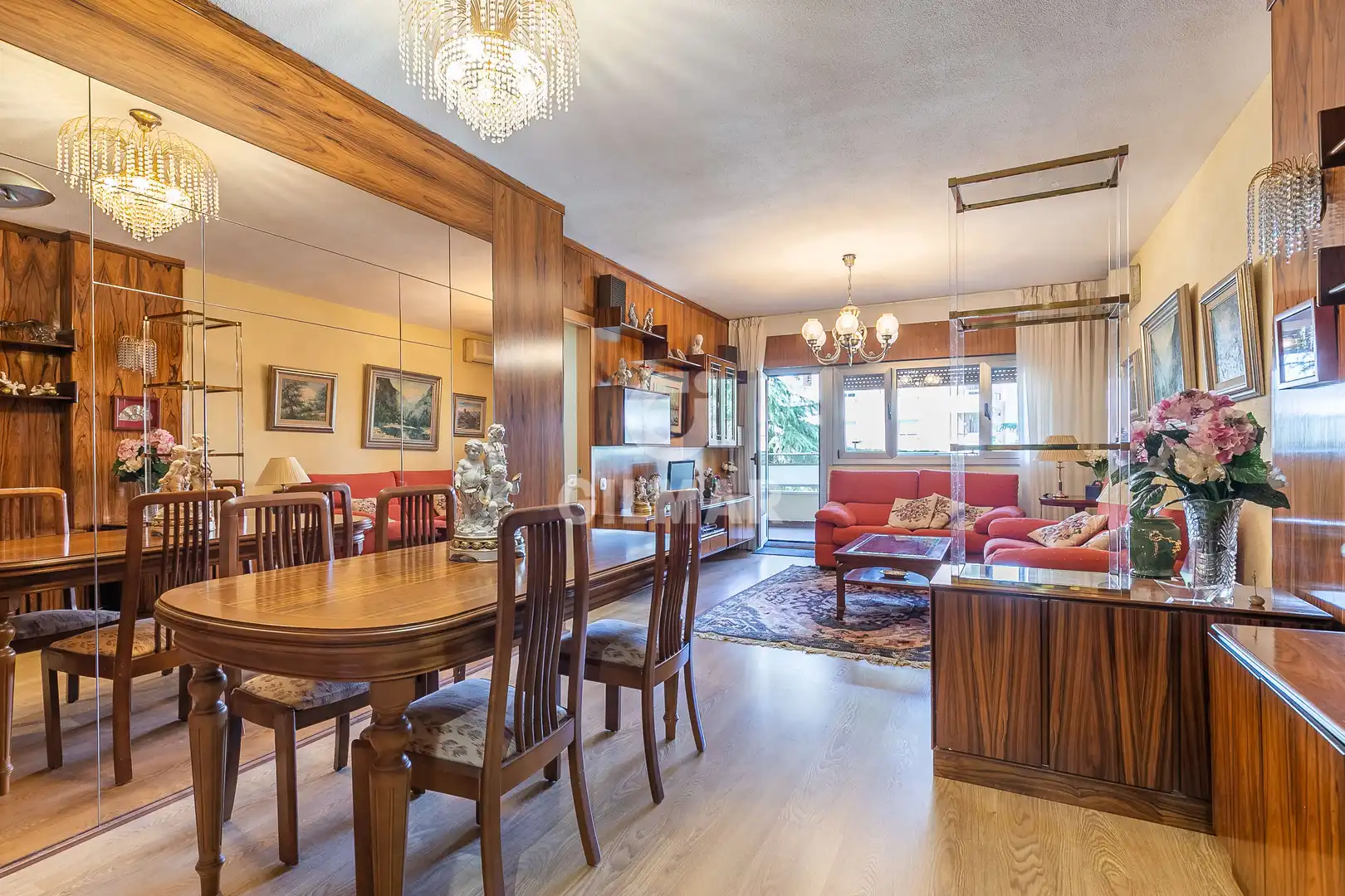 Comedor de Piso en venta en Madrid con Calefacción, Jardín privado y Piscina