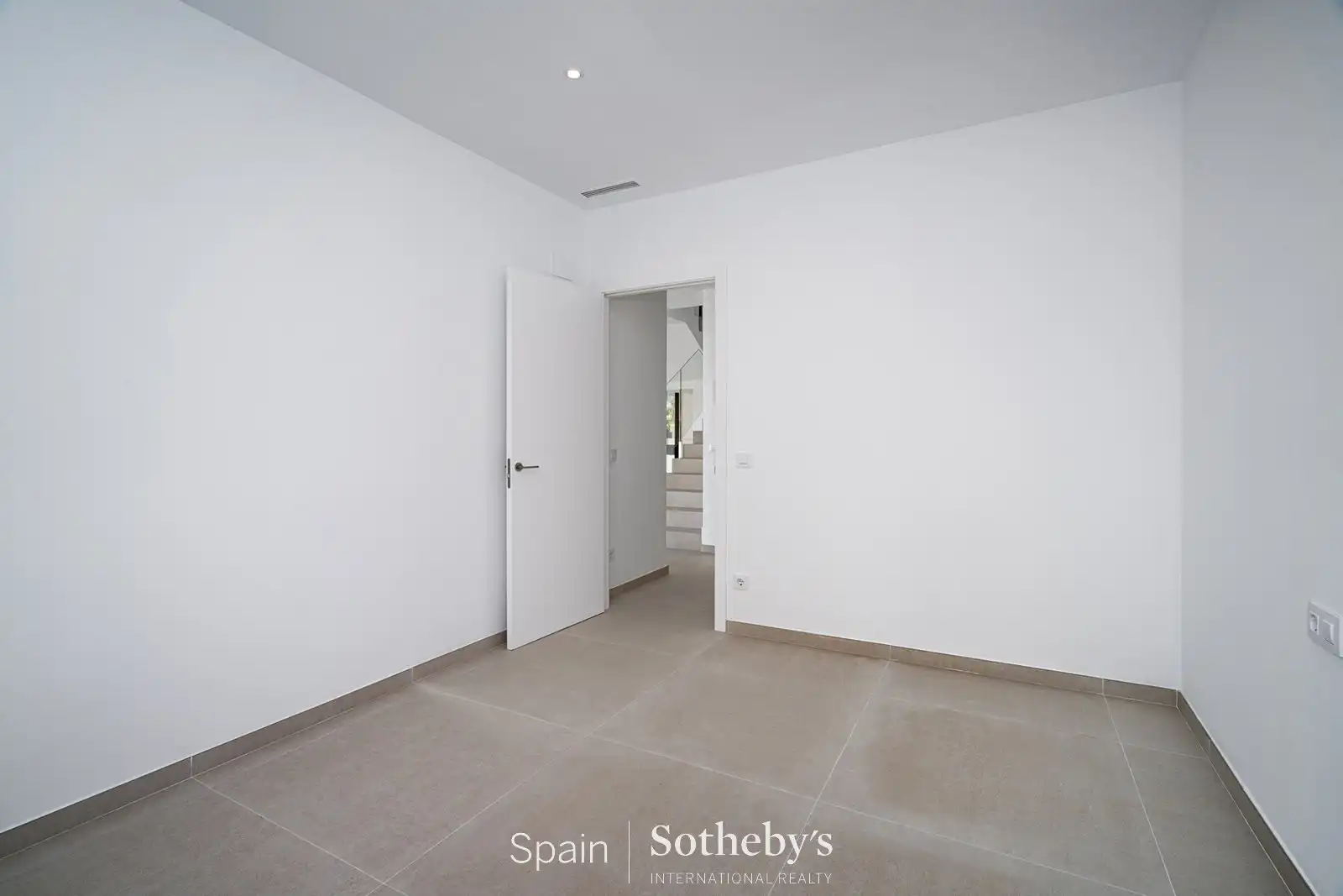 Casa pareada con piscina en venta en Carrer Requesens, imagen 20