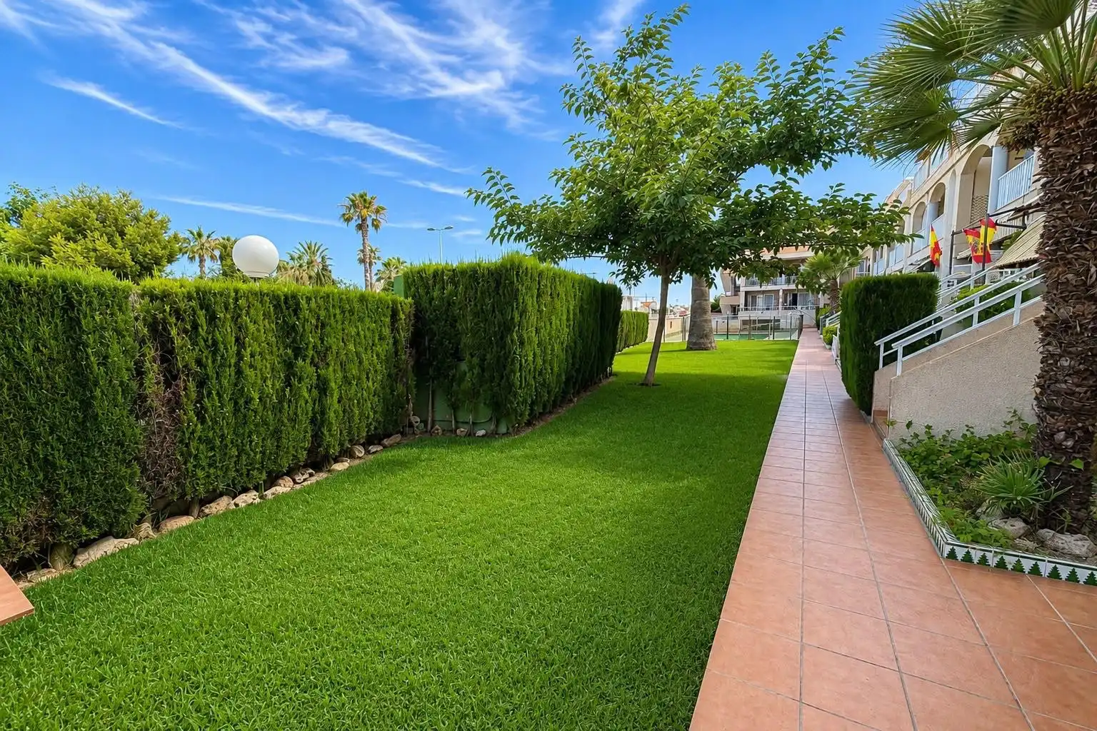 Vista exterior de Apartamento de alquiler en Torrevieja con Aire acondicionado, Calefacción y Terraza