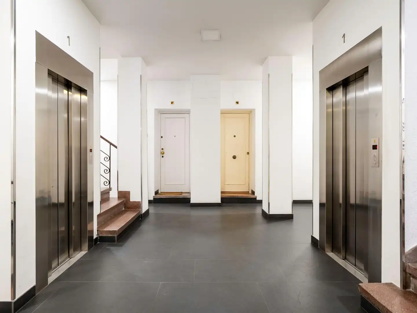 Flat for sale in Madrid  with Air Conditioner, Heating and Storage room