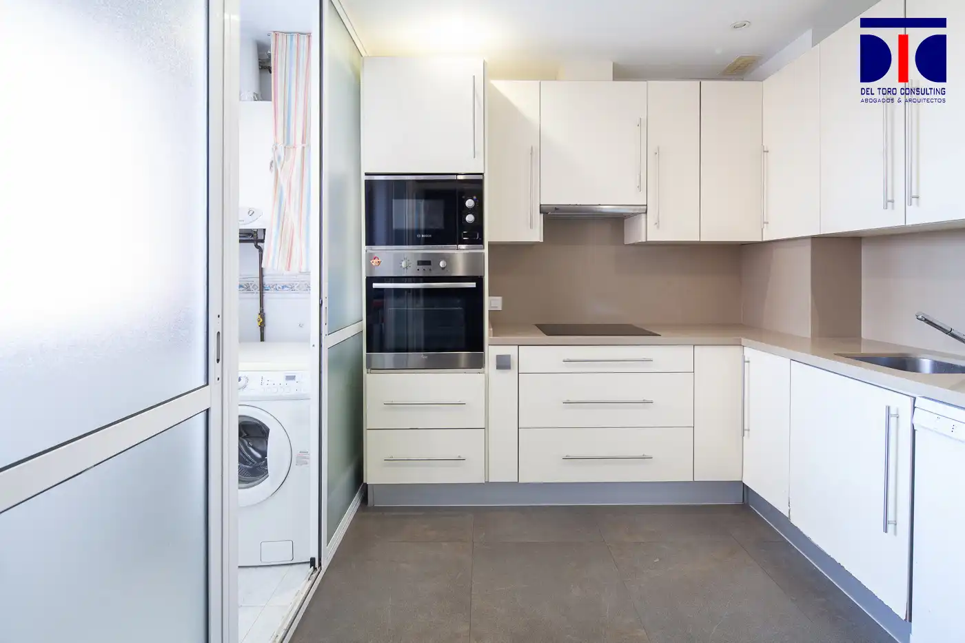 Cocina de Piso en venta en Sevilla con Aire acondicionado, Calefacción y Terraza