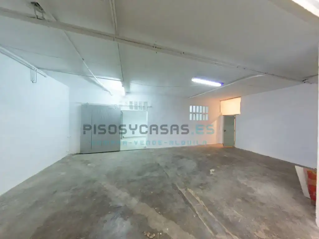Casa con terraza en venta en Calle Democracia 4, imagen 11